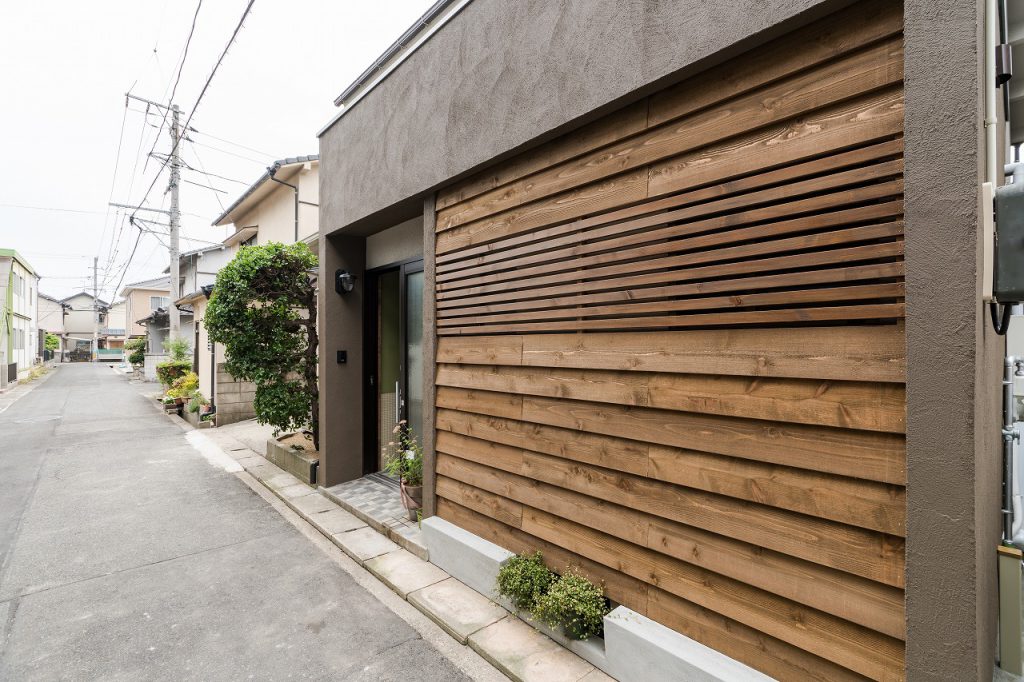 1坪の吹抜けがある27坪の家 さくら建設 株 自然素材 デザインリフォーム 広島 福山 一級建築設計 さくら建設 株 自然素材 デザインリフォーム 広島 福山 一級建築設計